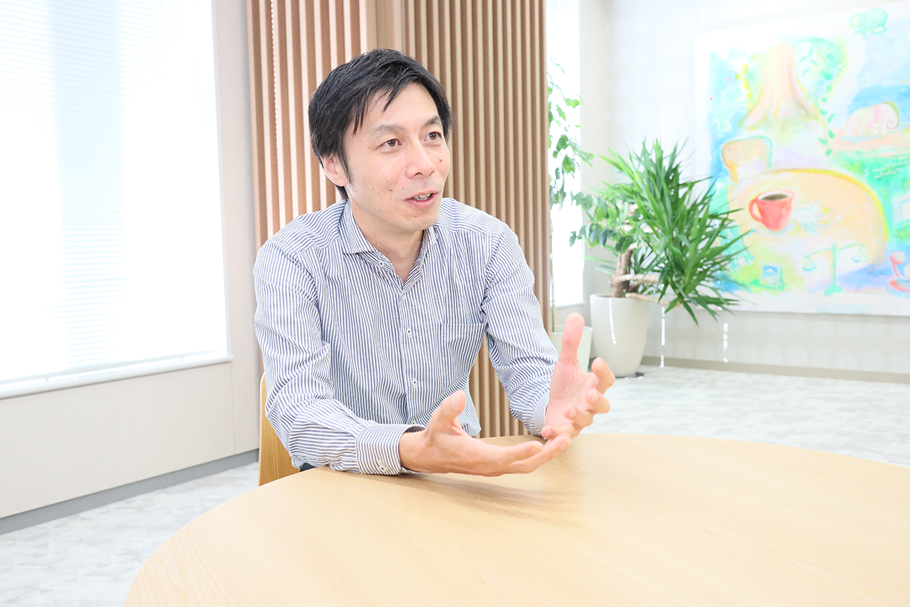 ネスレ日本株式会社 サプライ・チェーン・マネジメント本部 物流部 物流企画課 課長 伊澤雄太氏