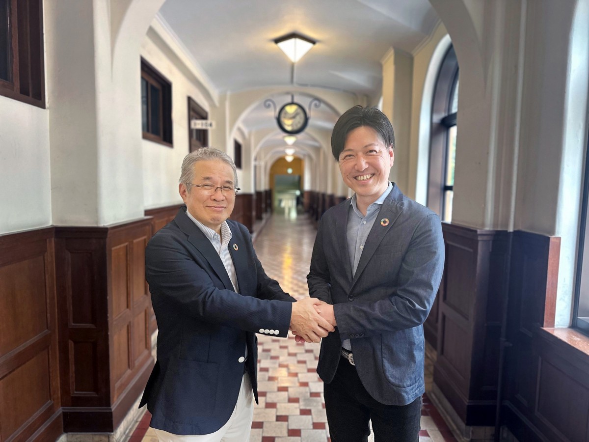 （左より）上智大学特任教授 百瀬公朗氏、J：COM データビジネス企画部長 鎌田幹生氏