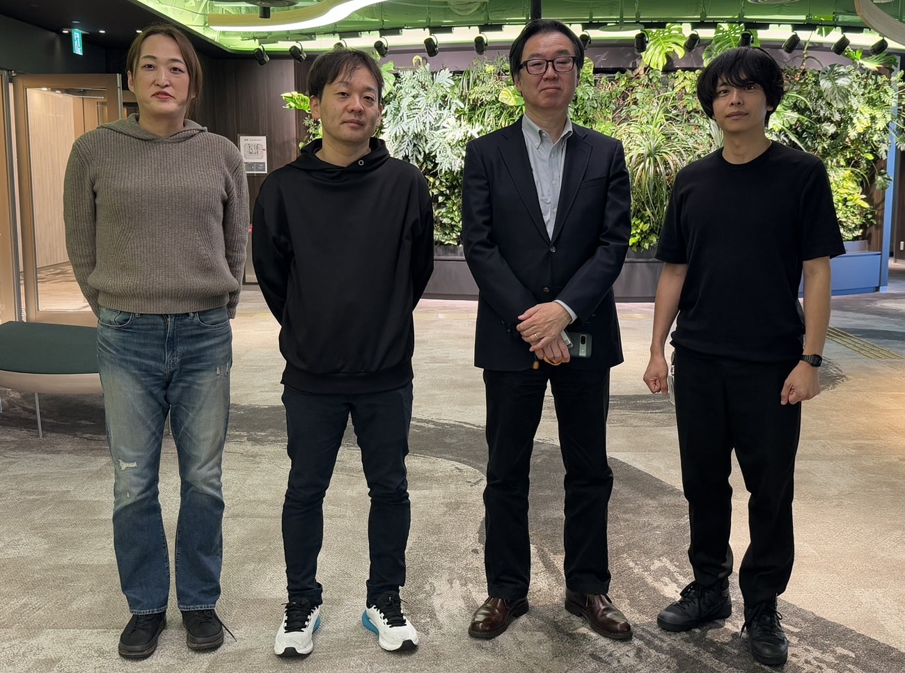 （画像左から）合同会社インフィニティーオクターバー 栗田由菜氏／株式会社Commerble 橋本圭一氏／ネクトラス株式会社 中島郁氏／日本マイクロソフト株式会社 岡田義史氏