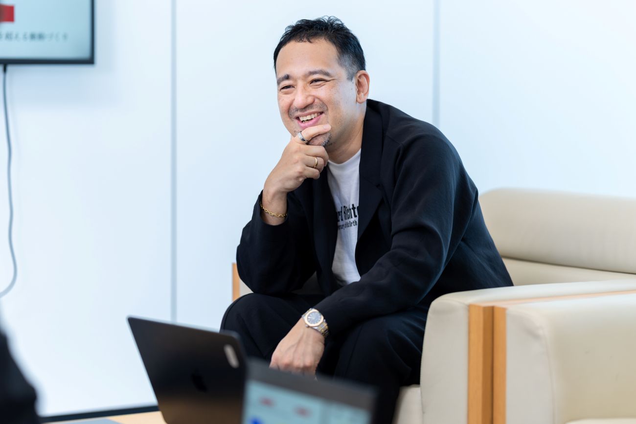 株式会社300Bridge 代表取締役 藤原義昭氏