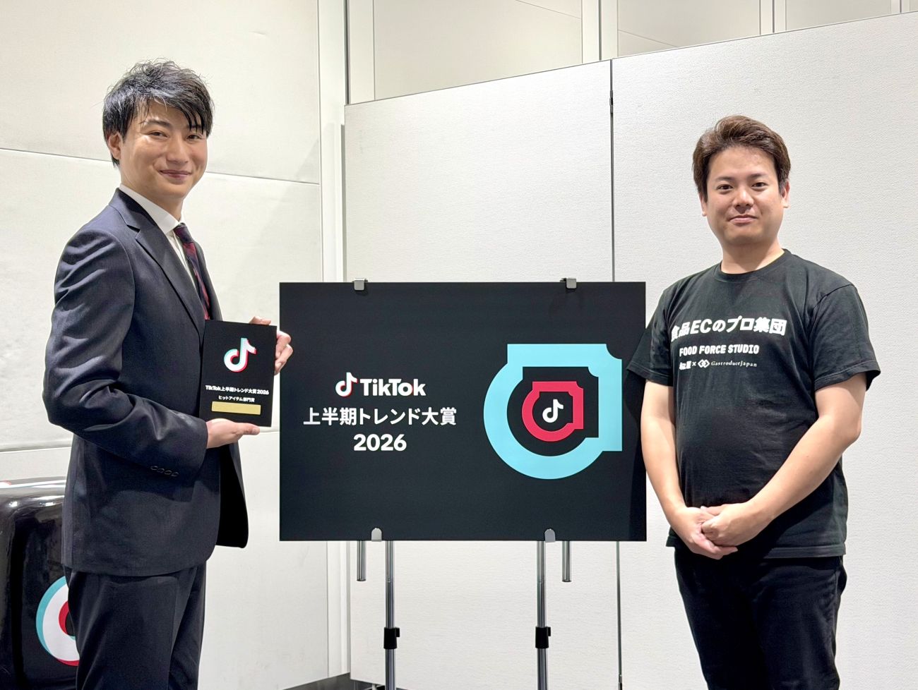 画像を説明するテキストなくても可